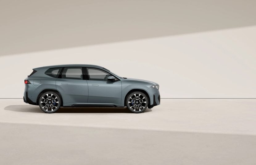 2026 BMW IX3 EUCALYPTUS GREEN 3