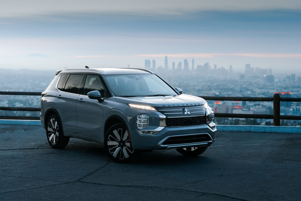  Mitsubishi Wants To Build Humanoid Robots To Help Build Its Cars