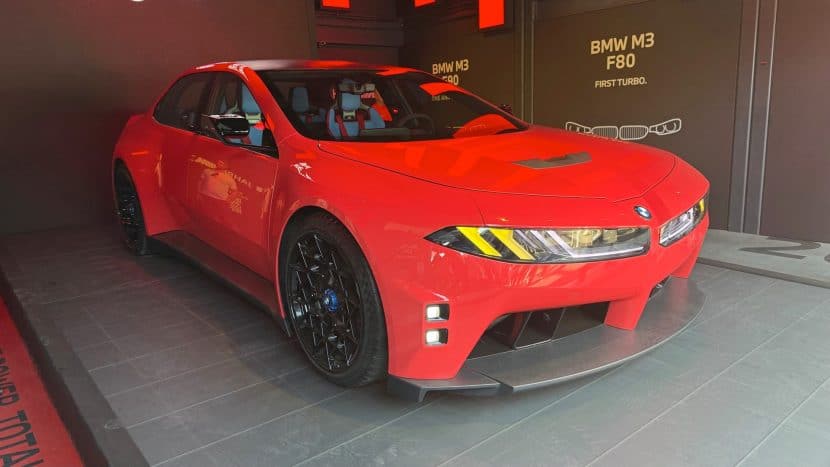 BMW M CONCEPT NEUE KLASSE 1