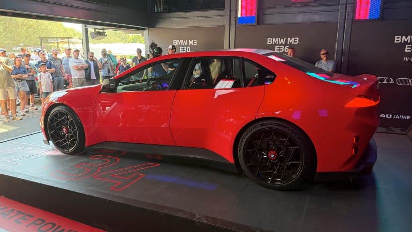 BMW M CONCEPT NEUE KLASSE 2