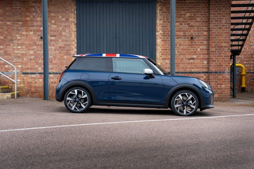 MINI COOPER OXFORD EDITION 11