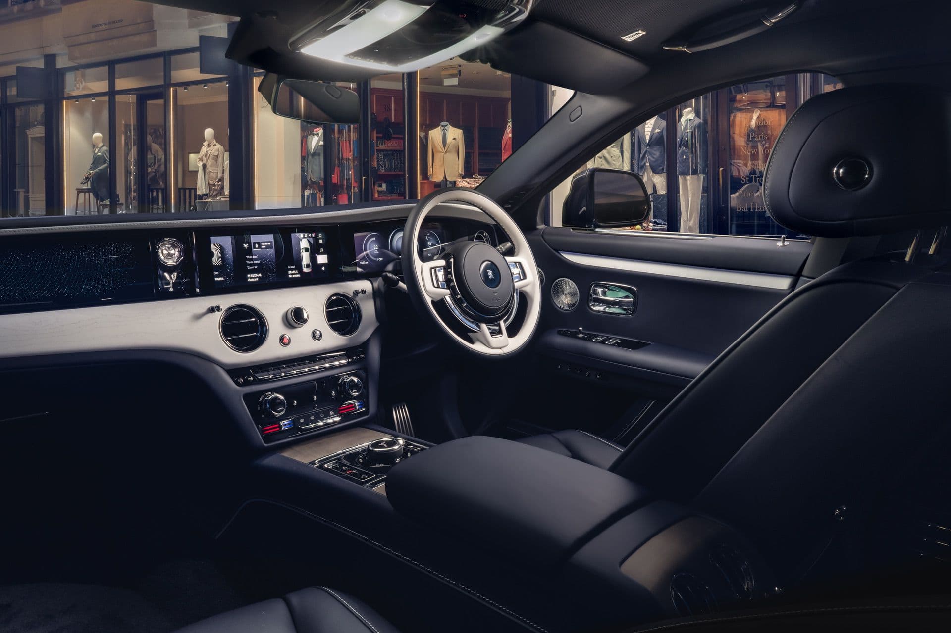 ROLLS ROYCE GHOST SAVILE ROW 02