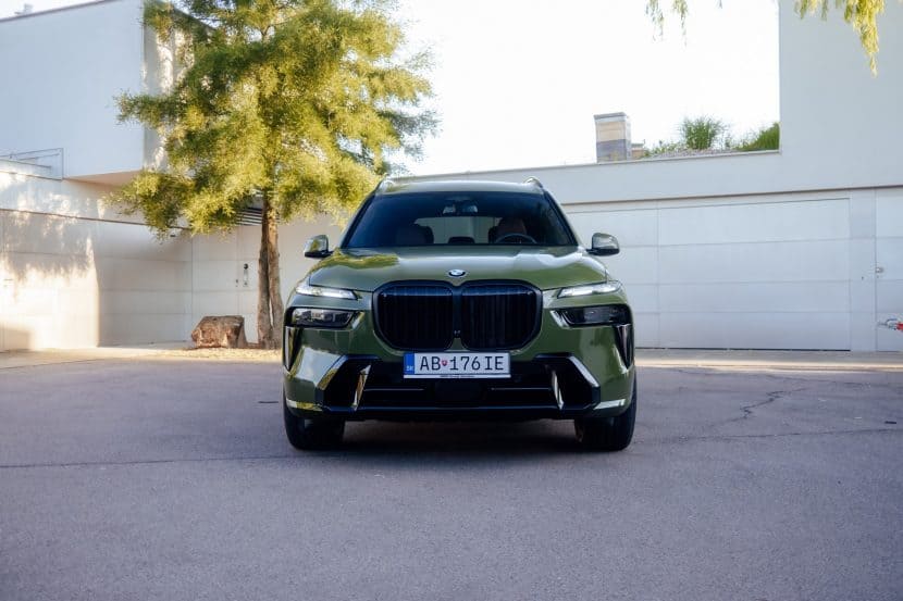 2026 BMW X7 XDRIVE 40D URBAN GREEN SOLID 18