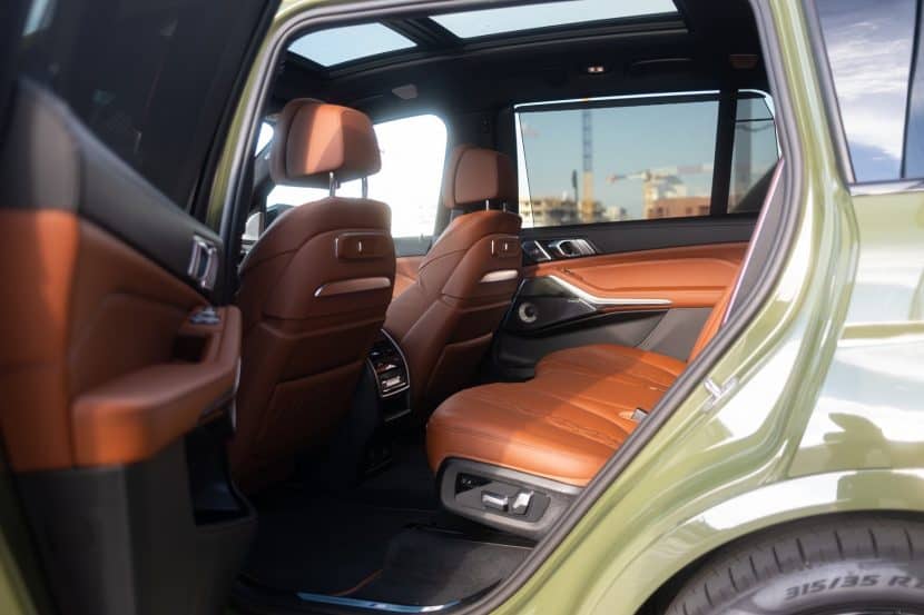 2026 BMW X7 XDRIVE 40D URBAN GREEN SOLID 9