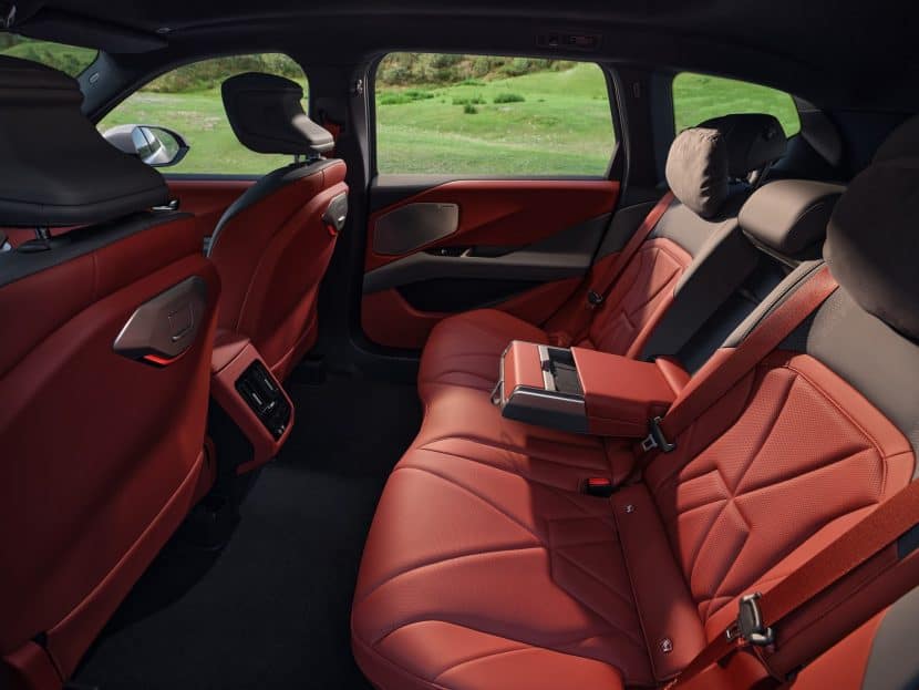 2026 BMW IX3 LONG WHEELBASE 4