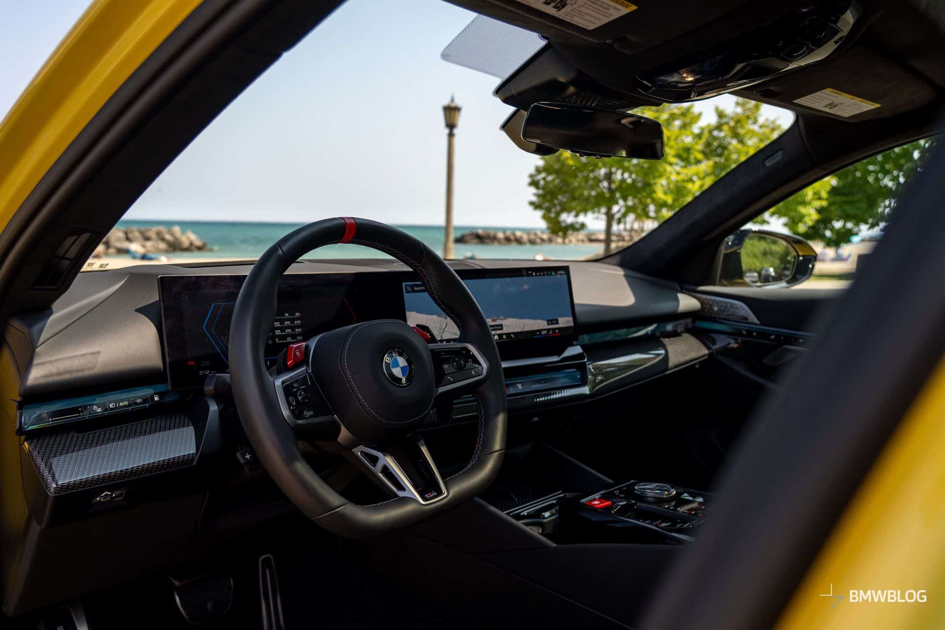 2026 BMW M5 DAKAR YELLOW 63