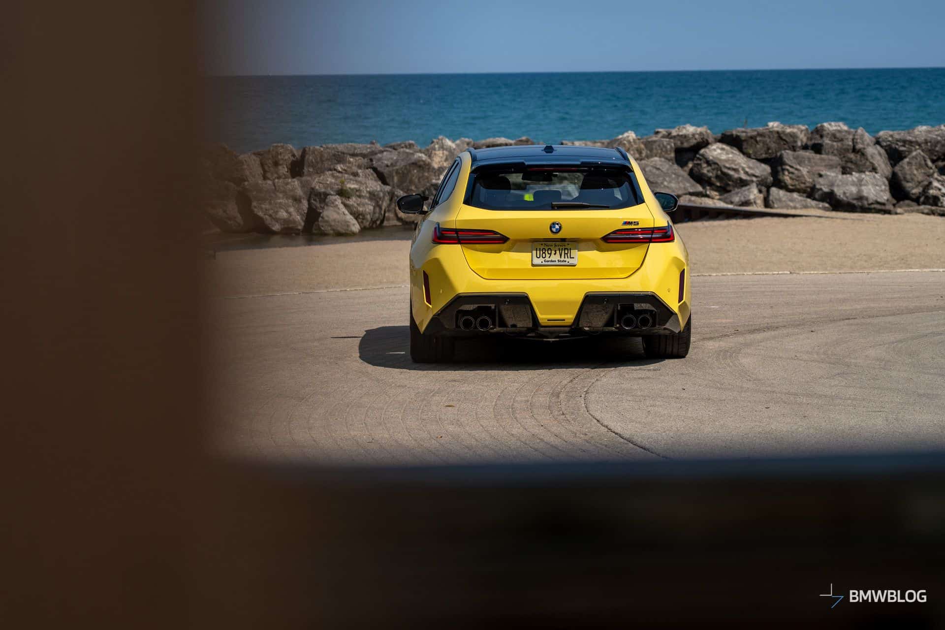 2026 BMW M5 DAKAR YELLOW 79
