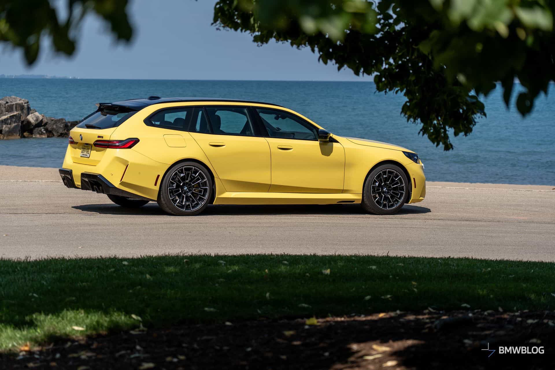 2026 BMW M5 DAKAR YELLOW 81