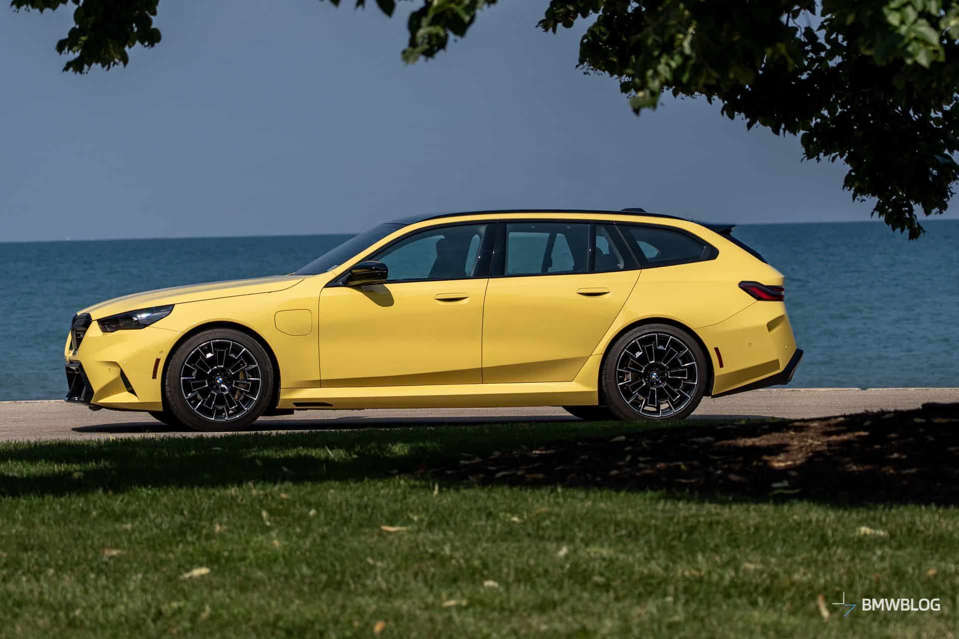 2026 BMW M5 DAKAR YELLOW 83