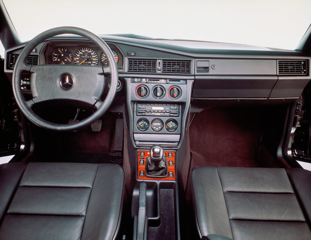  Mercedes Admits It Went Too Far Killing Buttons, But Don’t Expect Fewer Screens