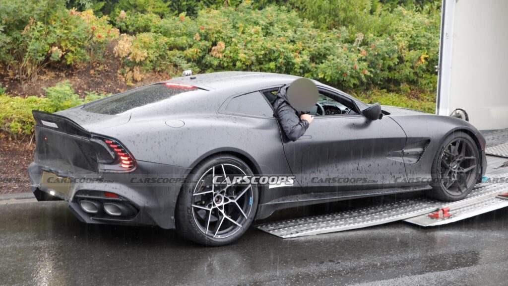  Aston Martin’s 838 HP Vanquish S Has An Exhaust Problem We Can’t Ignore
