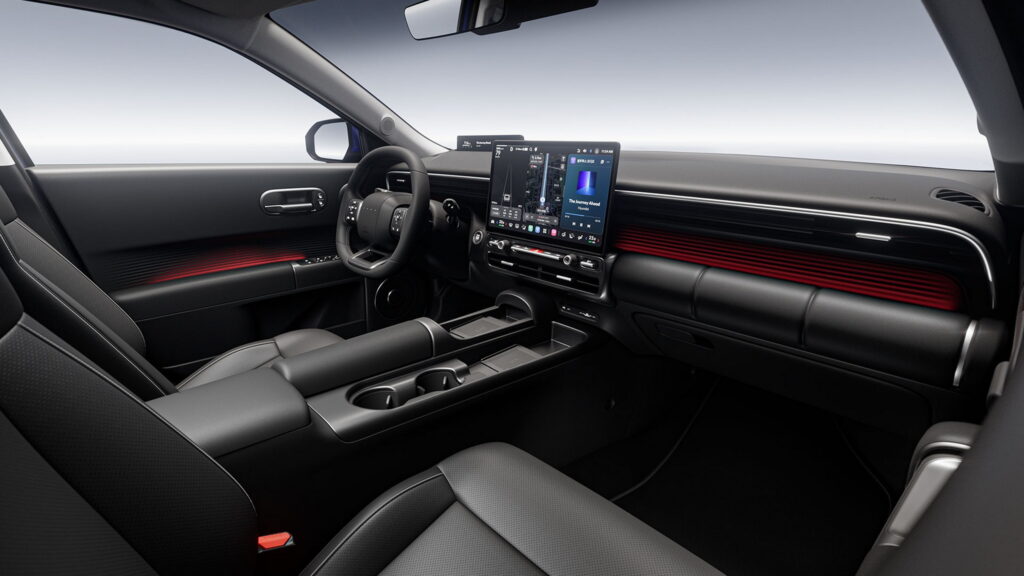  Hyundai’s Eco-Friendly Kona Is Transforming Into A Seltos Twin