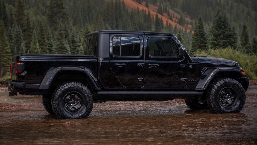  One Family’s Gladiator Fire Case Hits Court As A Million-Jeep Recall Looms
