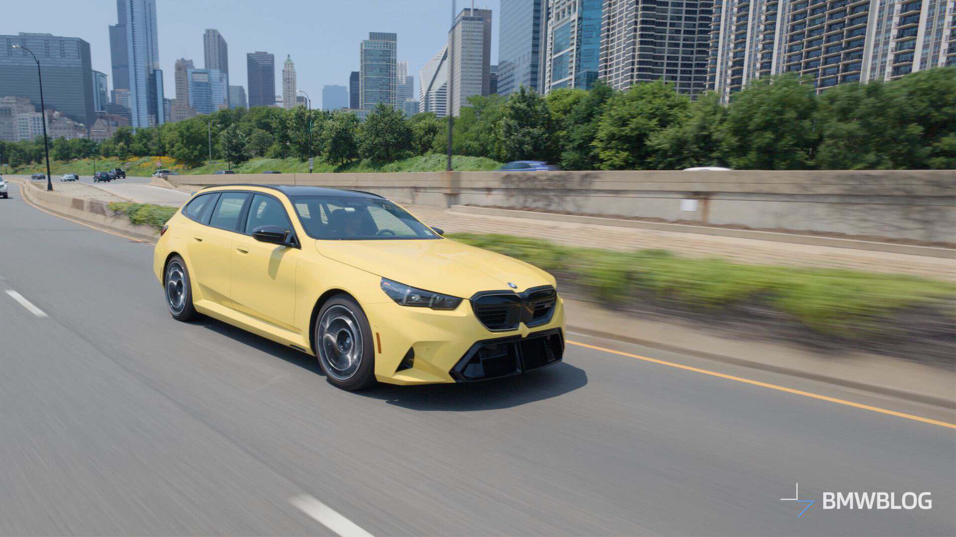 BMW M5 TOURING G99 REVIEW 00
