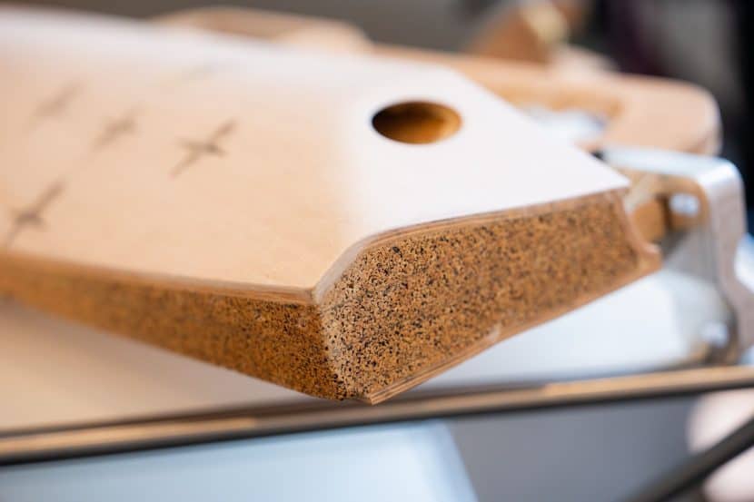 BMW WOOD CORK 00 BMW WOOD CORK 00