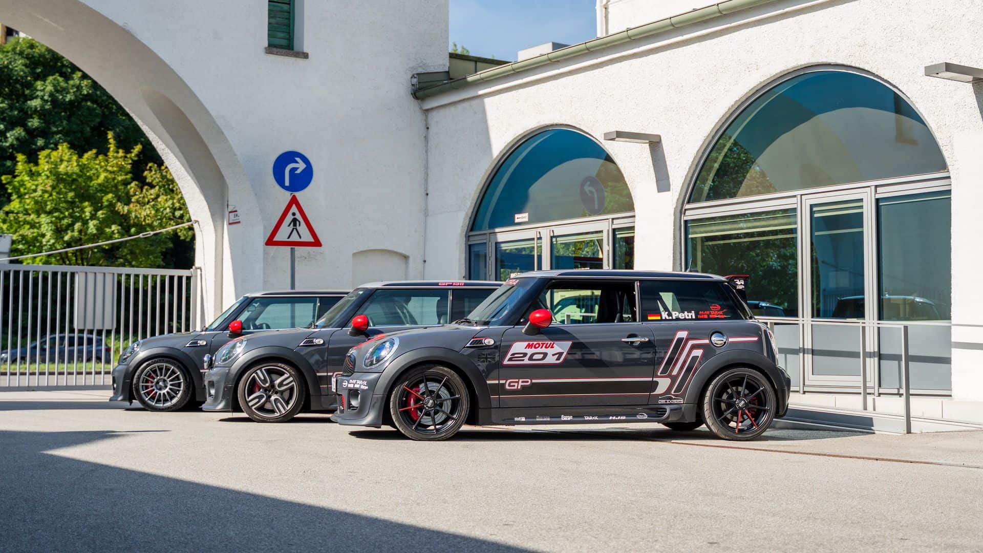 MINI GP CARS 01