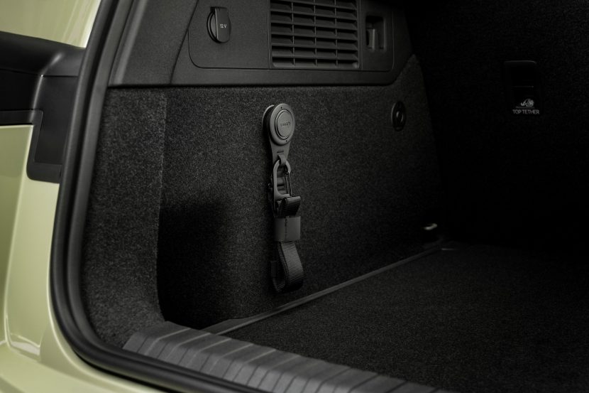 2027 AUDI A2 E TRON 15