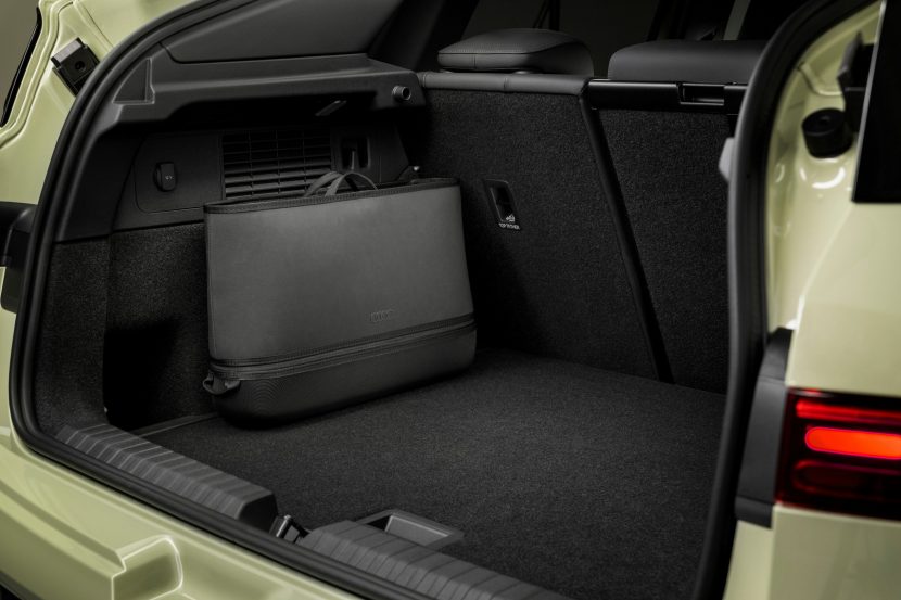 2027 AUDI A2 E TRON 21