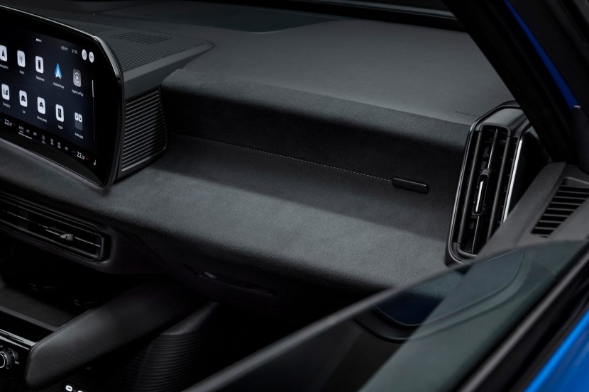 2027 AUDI A2 E TRON 31