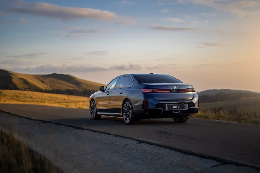 2027 BMW 7 SERIES DUAL FINISH 3