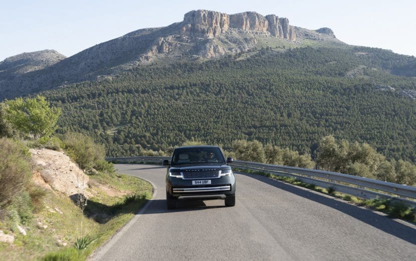 2027 RANGE ROVER ELECTRIC 1