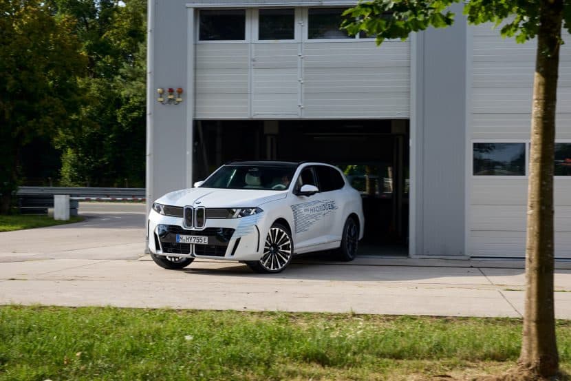 BMW IX5 HYDROGEN 1