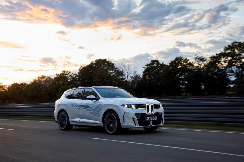BMW IX5 HYDROGEN 13