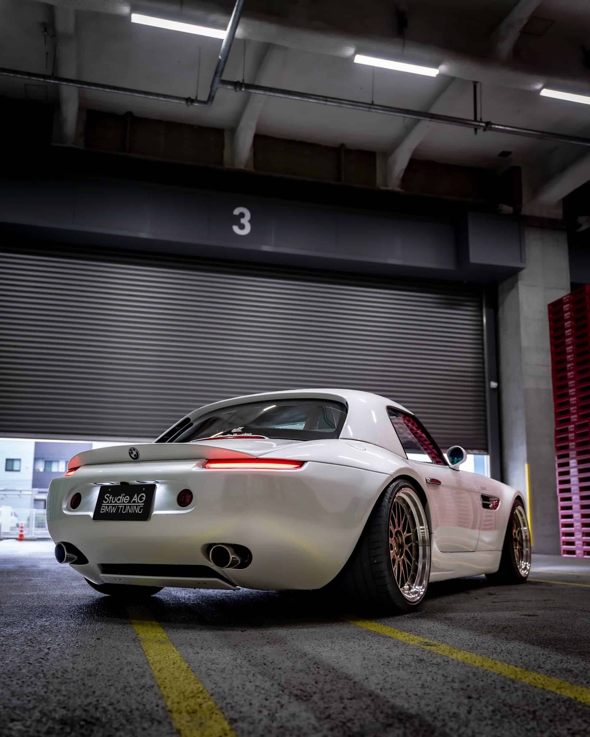BMW Z8 STUDIE AG 03
